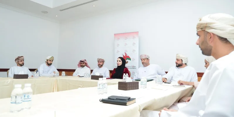 اجتماع الهيئة العامة لجمعية الصداقة بين عمان والبحرين اجتماع الهيئة العامة لجمعية الصداقة بين عمان والبحرين