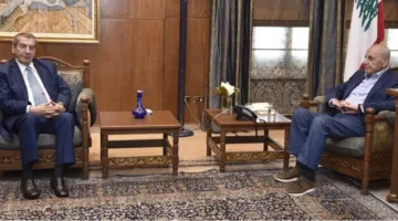اجتماع بري مع الفرزلي والعريضي لمناقشة التطورات السياسية الأخيرة