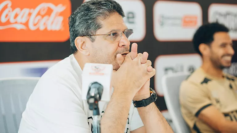 اجتماع في الزمالك لتحديد مستقبل أيمن الرمادي اجتماع في الزمالك لتحديد مستقبل أيمن الرمادي