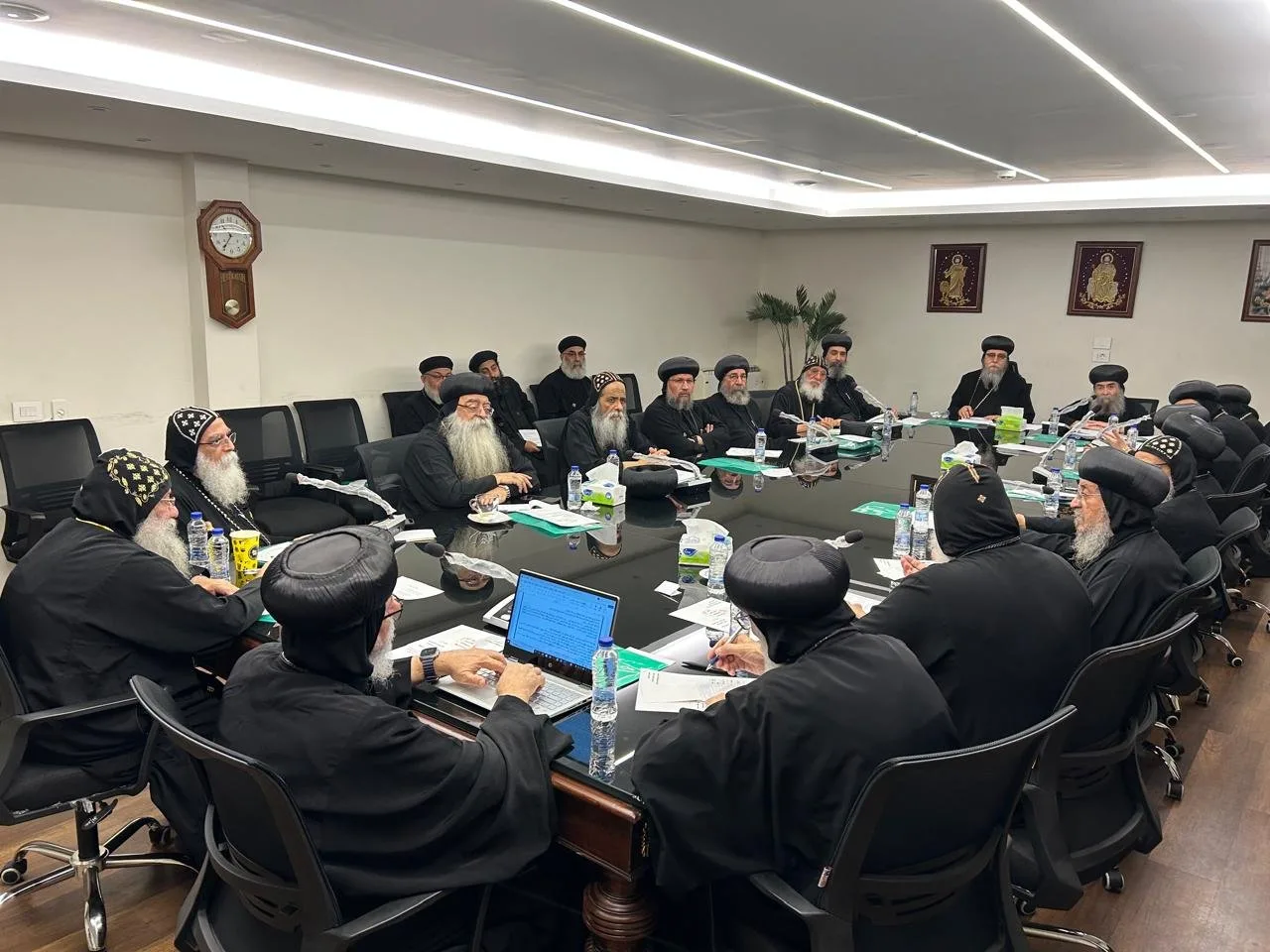 اجتماعات اللجان المشتركة في الكاتدرائية لليوم الثاني اجتماعات اللجان المشتركة في الكاتدرائية لليوم الثاني