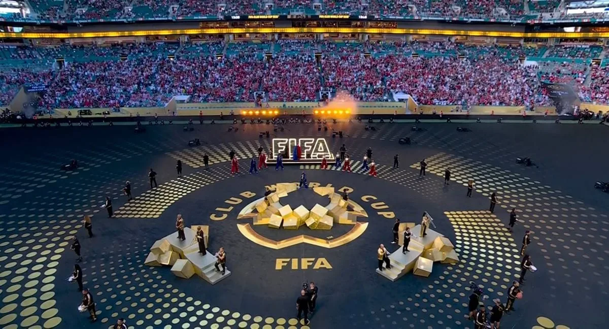 احتفال رائع يطلق مونديال الأندية 2025 قبل مباراة الأهلي وإنتر ميامي (فيديو وصور) احتفال رائع يطلق مونديال الأندية 2025 قبل مباراة الأهلي وإنتر ميامي (فيديو وصور)