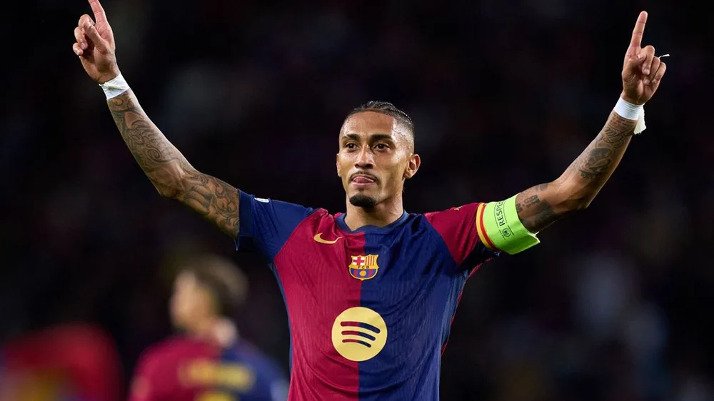 اختيار رافينيا، مهاجم برشلونة البرازيلي، كأفضل لاعب في الدوري الإسباني اختيار رافينيا، مهاجم برشلونة البرازيلي، كأفضل لاعب في الدوري الإسباني