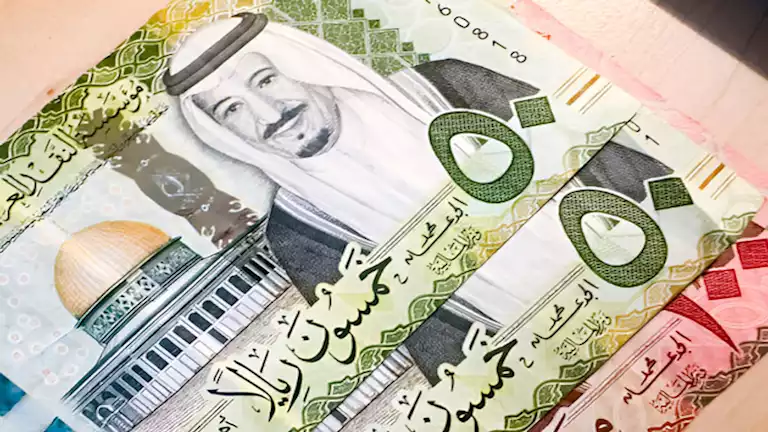 ارتفاع 3 عملات عربية اليوم بفضل قفزة الدولار، بما في ذلك الريال السعودي ارتفاع 3 عملات عربية اليوم بفضل قفزة الدولار، بما في ذلك الريال السعودي