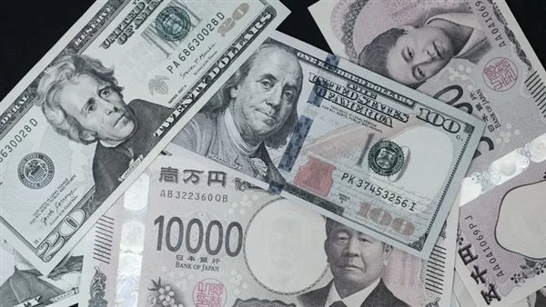 ارتفاع الدولار الأمريكي بعد بلوغه أدنى مستوياته في ثلاث سنوات ارتفاع الدولار الأمريكي بعد بلوغه أدنى مستوياته في ثلاث سنوات