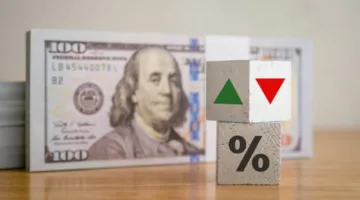 ارتفاع الدولار مع تفاقم النزاع في الشرق الأوسط وترقب لقرارات البنوك المركزية