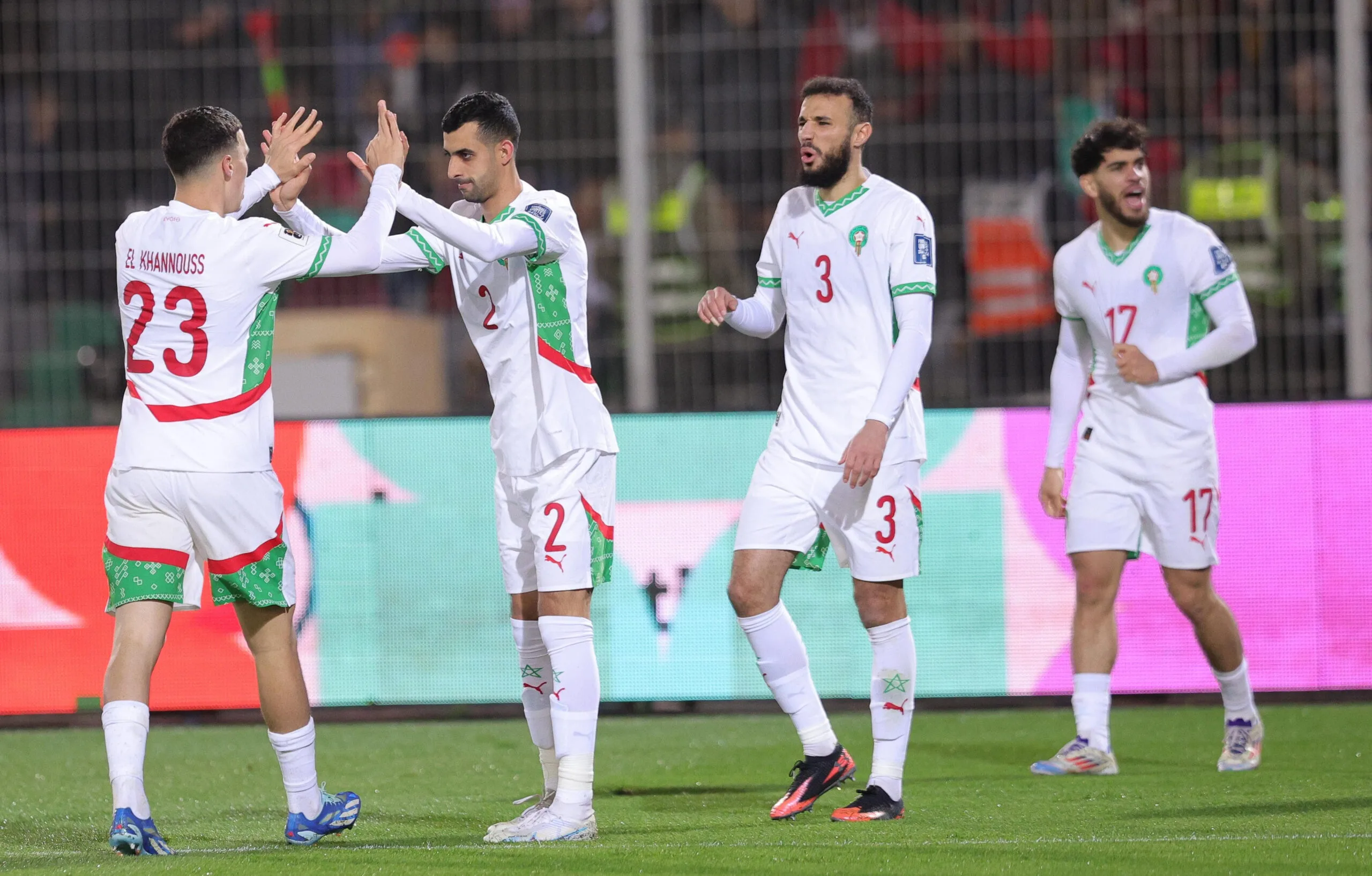ارتفاع الطلب على تذاكر مباريات المغرب مع تونس وبنين ارتفاع الطلب على تذاكر مباريات المغرب مع تونس وبنين