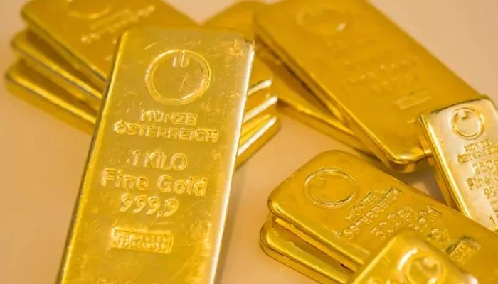 ارتفاع سعر الذهب في ظل غموض اتفاق التجارة بين الولايات المتحدة والصين ارتفاع سعر الذهب في ظل غموض اتفاق التجارة بين الولايات المتحدة والصين