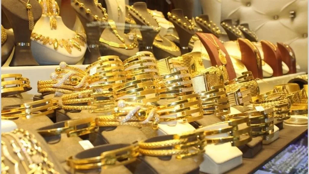 ارتفاع كبير في أسعار الذهب: 360 جنيهًا زيادة في سعر الجنيه ارتفاع كبير في أسعار الذهب: 360 جنيهًا زيادة في سعر الجنيه