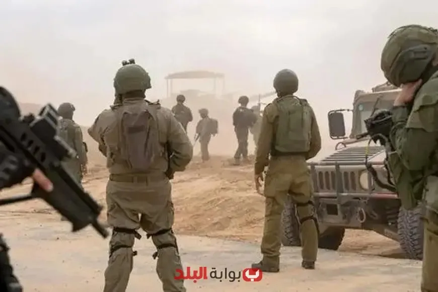 استشهاد 18 فلسطينيًا وجرح العشرات جراء هجوم القوات الاحتلال بالقرب من مركز مساعدات في وسط غزة. استشهاد 18 فلسطينيًا وجرح العشرات جراء هجوم القوات الاحتلال بالقرب من مركز مساعدات في وسط غزة.