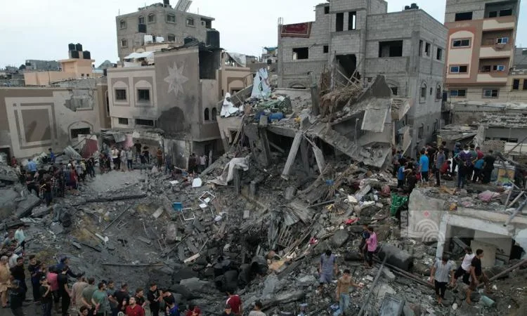 استشهاد 9 فلسطينيين جراء قصف الاحتلال لمناطق متعددة في غزة استشهاد 9 فلسطينيين جراء قصف الاحتلال لمناطق متعددة في غزة
