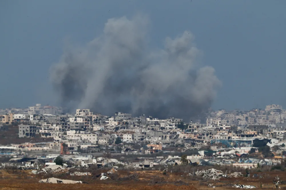 استشهاد سبعة فلسطينيين جراء غارات الاحتلال الإسرائيلي على غزة استشهاد سبعة فلسطينيين جراء غارات الاحتلال الإسرائيلي على غزة