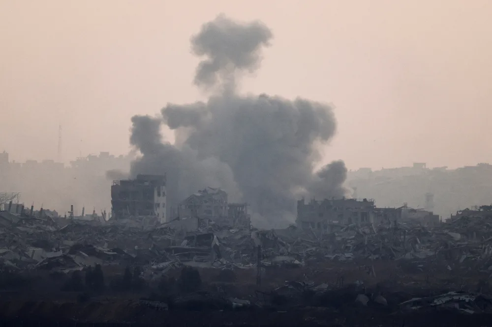 استشهاد سبعة فلسطينيين جراء غارات الاحتلال الإسرائيلي على مناطق متنوعة في قطاع غزة استشهاد سبعة فلسطينيين جراء غارات الاحتلال الإسرائيلي على مناطق متنوعة في قطاع غزة