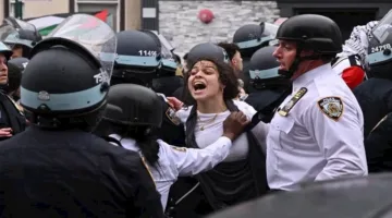 اشتباكات في لوس أنجلوس بين الشرطة وأشخاص معارضين لعمليات مداهمة المهاجرين