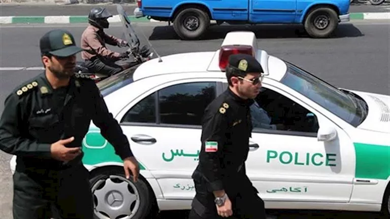 اعتقال اثنين من عملاء الموساد في إيران أثناء حيازتهما متفجرات وطائرات مسيرة اعتقال اثنين من عملاء الموساد في إيران أثناء حيازتهما متفجرات وطائرات مسيرة