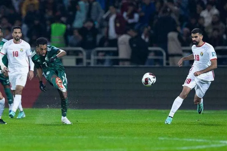 الأردن يتفوق على عمان بثلاثة أهداف في تصفيات كأس العالم الآسيوية الأردن يتفوق على عمان بثلاثة أهداف في تصفيات كأس العالم الآسيوية