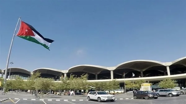 الأردن يُوقف حركة الطيران ويغلق الأجواء مؤقتاً بسبب تزايد التوترات الإقليمية الأردن يُوقف حركة الطيران ويغلق الأجواء مؤقتاً بسبب تزايد التوترات الإقليمية