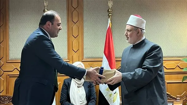 الأزهر والسفارة الأمريكية في القاهرة يتكاتفان لتطوير مناهج اللغة الإنجليزية الجديدة الأزهر والسفارة الأمريكية في القاهرة يتكاتفان لتطوير مناهج اللغة الإنجليزية الجديدة