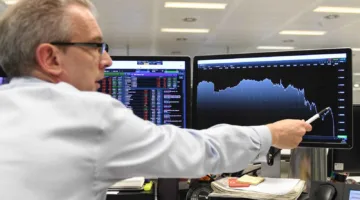 الأسواق العالمية تنتعش مع تغييرات في السياسات المالية