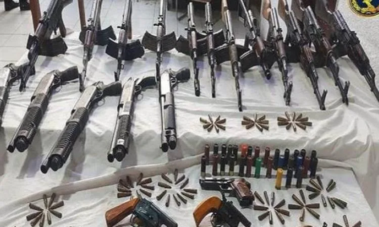 الأمن العام ي confiscate 186 قطعة سلاح ناري و يحقق في 425 قضية مخدرات خلال 24 ساعة الأمن العام ي confiscate 186 قطعة سلاح ناري و يحقق في 425 قضية مخدرات خلال 24 ساعة
