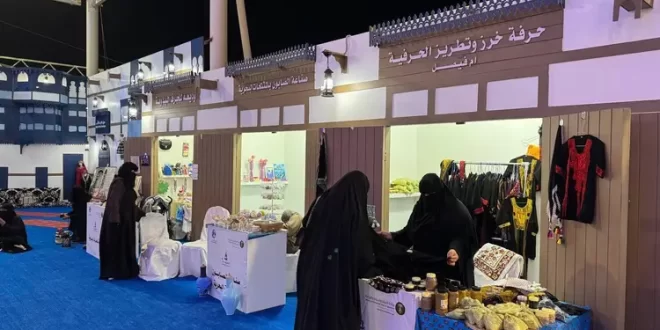 الأهازيج البحرية وقصص الصيادين تسحر زوار مهرجان ‘بحّار2’ في ينبع الأهازيج البحرية وقصص الصيادين تسحر زوار مهرجان ‘بحّار2’ في ينبع