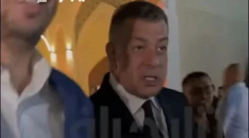 الأهلي يتخذ إجراءات قانونية ضد هاني شكري بعد تعرضه للجماهير.
