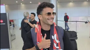 الأهلي يرحب بزيزو في ميامي بقبعة نادي القرن (فيديو)