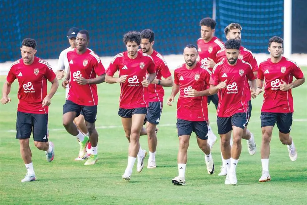الأهلي يشجع لاعبيه قبل مواجهة بالميراس البرازيلية (التفاصيل) الأهلي يشجع لاعبيه قبل مواجهة بالميراس البرازيلية (التفاصيل)