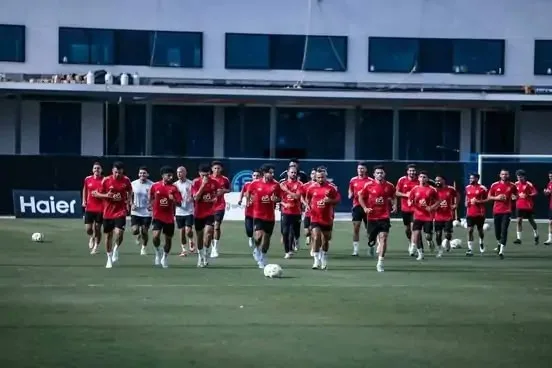 الأهلي يضع ملامح تشكيلته لمواجهة باتشوكا استعدادًا لملاقاة ميسي في المونديال الأهلي يضع ملامح تشكيلته لمواجهة باتشوكا استعدادًا لملاقاة ميسي في المونديال