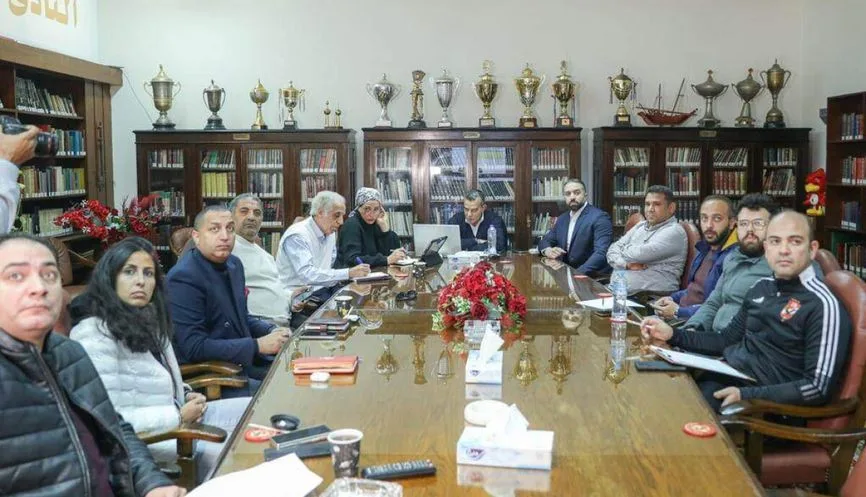 الأهلي يعبر عن استيائه من موقف الزمالك تجاه اللاعبين الأجانب الأهلي يعبر عن استيائه من موقف الزمالك تجاه اللاعبين الأجانب