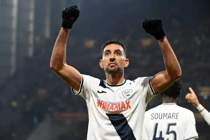 الأهلي يُوضح موقفه بشأن التعاقد مع كوكا وشريف قبل كأس العالم للأندية | خاص الأهلي يُوضح موقفه بشأن التعاقد مع كوكا وشريف قبل كأس العالم للأندية | خاص