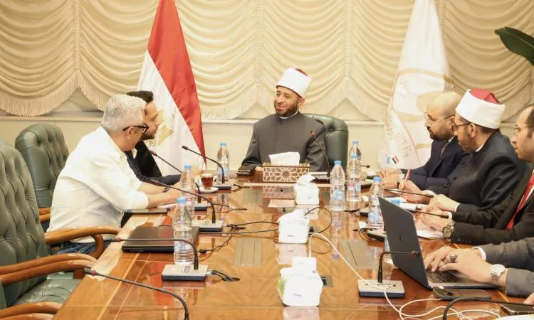 الأوقاف” و”المتحدة” يطلقان مسابقة قرآنية كبرى بجوائز تصل لمليون.. “صوتك هو الرسالة الأوقاف” و”المتحدة” يطلقان مسابقة قرآنية كبرى بجوائز تصل لمليون.. “صوتك هو الرسالة