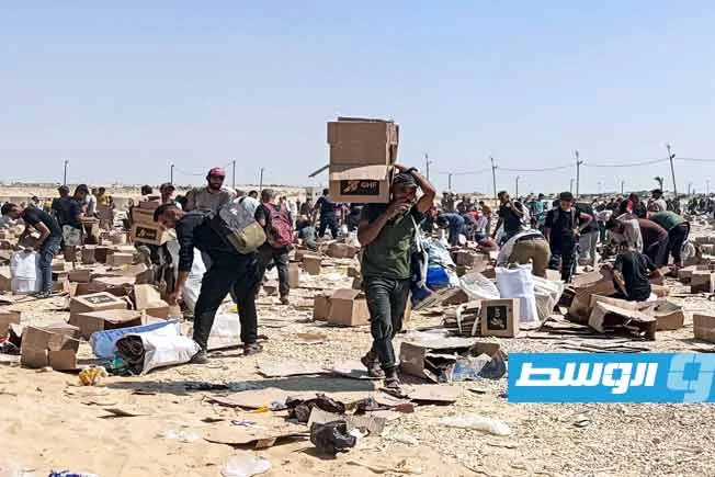 «الأونروا»: الجائعون في غزة اضطروا للزحف تحت وابل من النيران الإسرائيلية. «الأونروا»: الجائعون في غزة اضطروا للزحف تحت وابل من النيران الإسرائيلية.