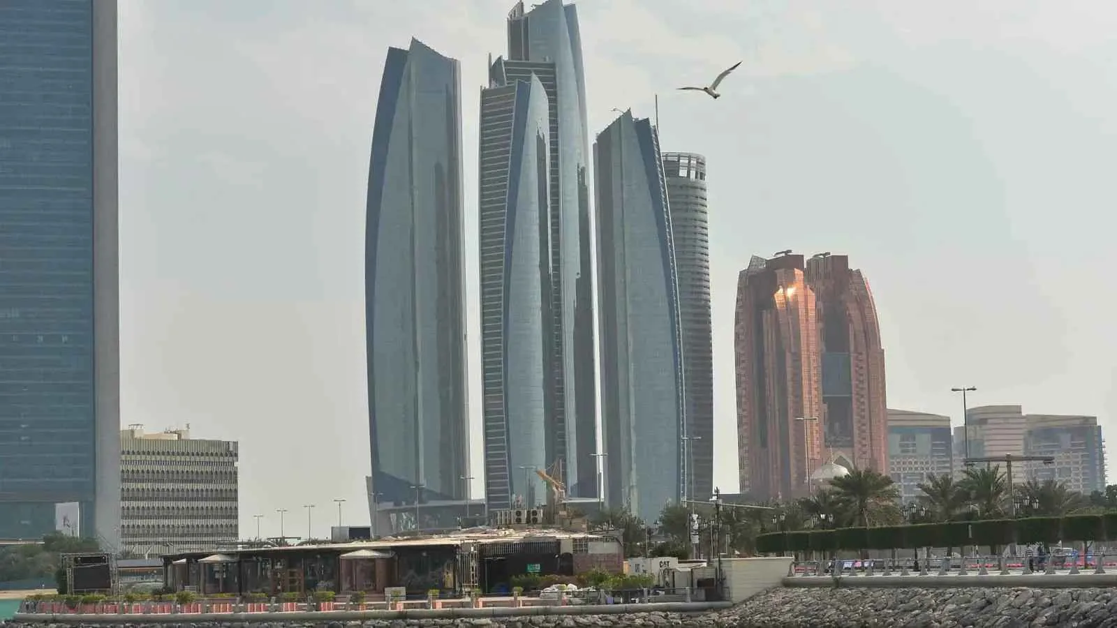 الإمارات: تراجع نمو القطاع الخاص في مايو إلى أدنى مستوى خلال 4 سنوات الإمارات: تراجع نمو القطاع الخاص في مايو إلى أدنى مستوى خلال 4 سنوات