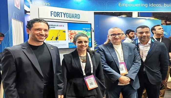 الإمارات تعيد تشكيل تجربة السياحة الذكية من خلال تبني الحلول المتطورة. الإمارات تعيد تشكيل تجربة السياحة الذكية من خلال تبني الحلول المتطورة.