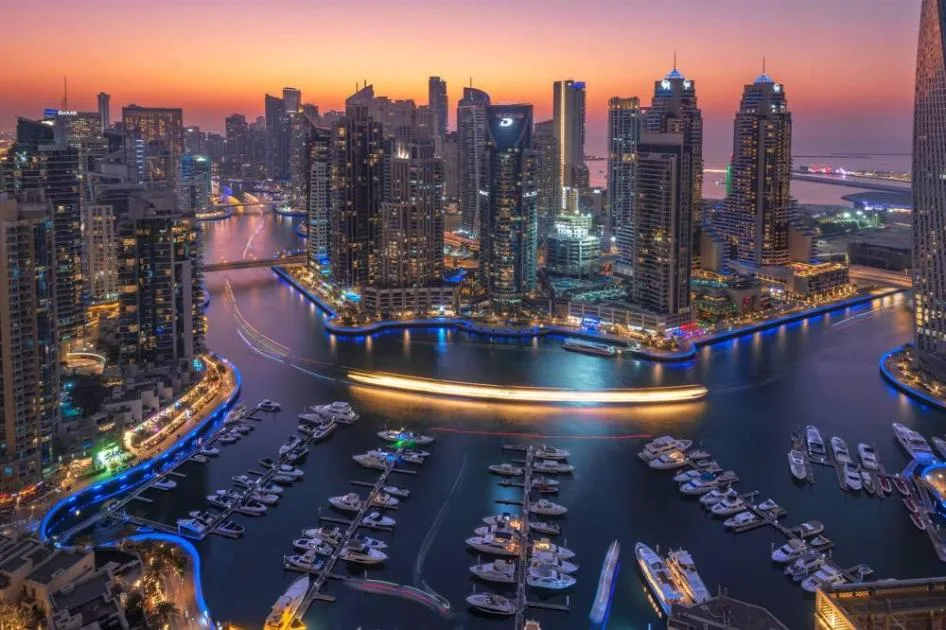 الإمارات: وجهة عالمية للسياحة الفاخرة ومكان جذب للأثرياء الإمارات: وجهة عالمية للسياحة الفاخرة ومكان جذب للأثرياء