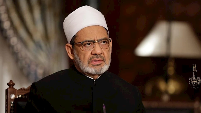 الإمام الأكبر يرفع التهاني للرئيس السيسي وقادة العالم الإسلامي بمناسبة عيد الأضحى المبارك الإمام الأكبر يرفع التهاني للرئيس السيسي وقادة العالم الإسلامي بمناسبة عيد الأضحى المبارك