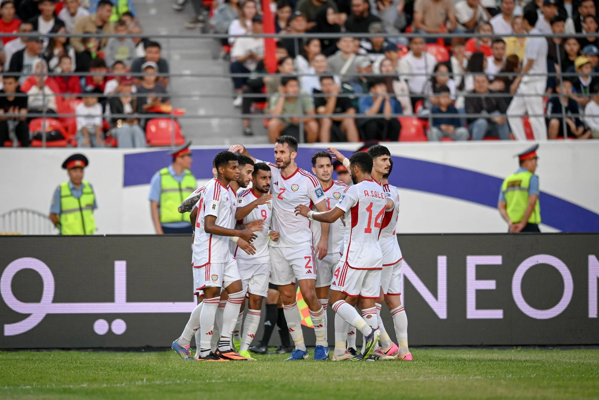 الاتحاد الإماراتي يطالب بالعدالة في اختيار الدولة المضيفة للملحق الآسيوي الاتحاد الإماراتي يطالب بالعدالة في اختيار الدولة المضيفة للملحق الآسيوي