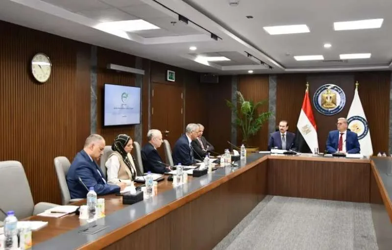 البترول: استثمارات المرحلة الأولى لمشروع حامض الفوسفوريك في أبوطرطور تصل إلى 573 مليون دولار البترول: استثمارات المرحلة الأولى لمشروع حامض الفوسفوريك في أبوطرطور تصل إلى 573 مليون دولار