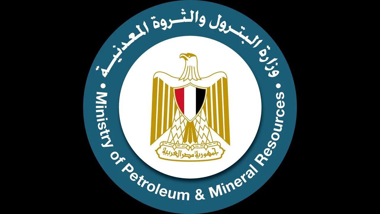 البترول: اعتماد تكنولوجيا حديثة في شحن المنتجات النفطية لتعزيز كفاءة التشغيل بأمان البترول: اعتماد تكنولوجيا حديثة في شحن المنتجات النفطية لتعزيز كفاءة التشغيل بأمان