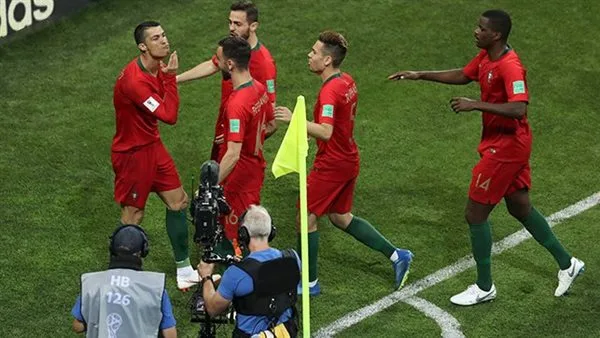البرتغال تحرز لقب دوري الأمم الأوروبية بعد التغلب على إسبانيا بركلات الترجيح 5-3. البرتغال تحرز لقب دوري الأمم الأوروبية بعد التغلب على إسبانيا بركلات الترجيح 5-3.