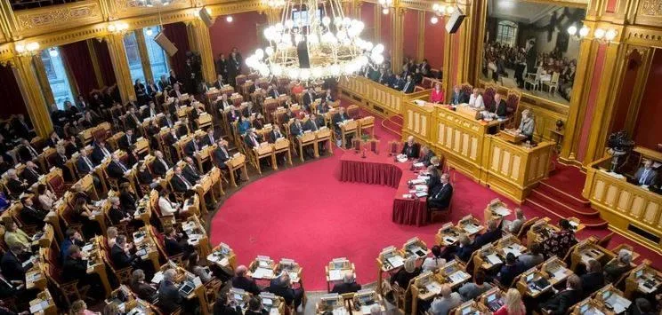 البرلمان النرويجي يصادق على اقتراح لفرض مقاطعة على الشركات الإسرائيلية البرلمان النرويجي يصادق على اقتراح لفرض مقاطعة على الشركات الإسرائيلية