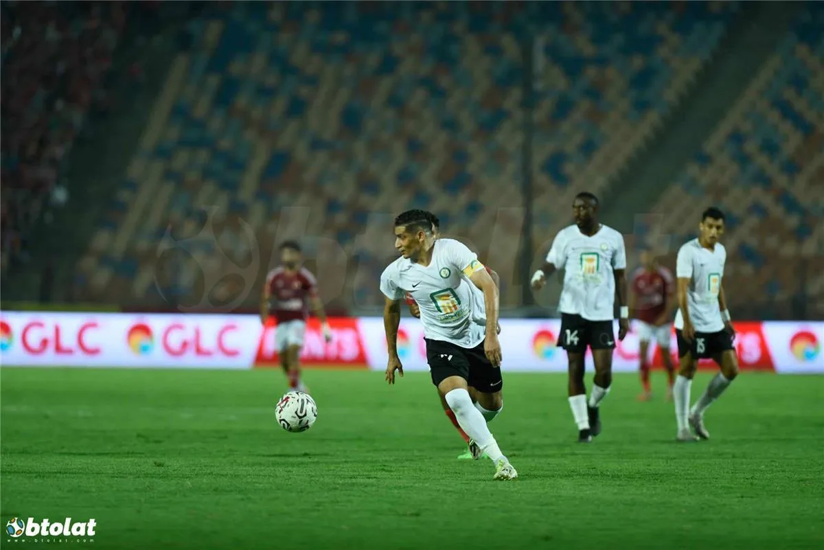 البنك الأهلي ينتزع الفوز من إنبي في اللحظات الأخيرة بنصف نهائي كأس الرابطة. البنك الأهلي ينتزع الفوز من إنبي في اللحظات الأخيرة بنصف نهائي كأس الرابطة.