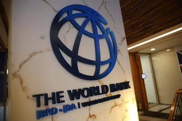 البنك الدولي يمنح قرضاً بقيمة 1.5 مليار دولار لدعم مشاريع البنية التحتية في جنوب إفريقيا البنك الدولي يمنح قرضاً بقيمة 1.5 مليار دولار لدعم مشاريع البنية التحتية في جنوب إفريقيا