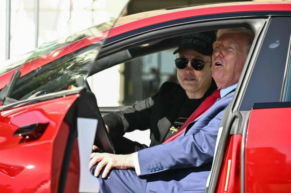 البيت الأبيض والكرملين يعلقان على مواجهة ترامب وماسك البيت الأبيض والكرملين يعلقان على مواجهة ترامب وماسك