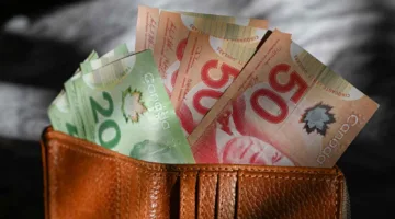 التحليل الفني: إعادة اختبار مستويات فيبوناتشي يعزز الزخم الصاعد لزوج USD/CAD