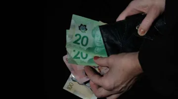 التحليل الفني: زوج الدولار الأمريكي مقابل الدولار الكندي يتحرك داخل قناة نقطية هابطة