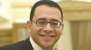 «التدخين قد يؤدي إلى تشوهات قلبية للجنين».. استشاري يحذر النساء الحوامل.