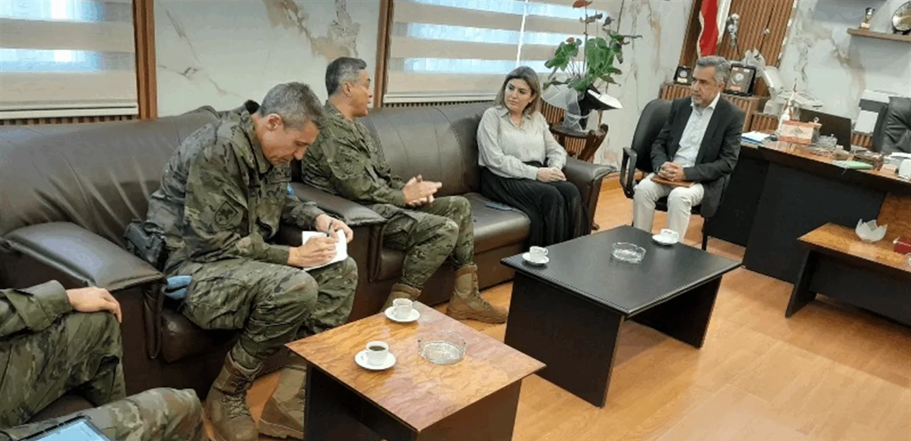 الترك تستقبل القائد الجديد للقطاع الشرقي في القوات الدولية اليونيفيل الترك تستقبل القائد الجديد للقطاع الشرقي في القوات الدولية اليونيفيل