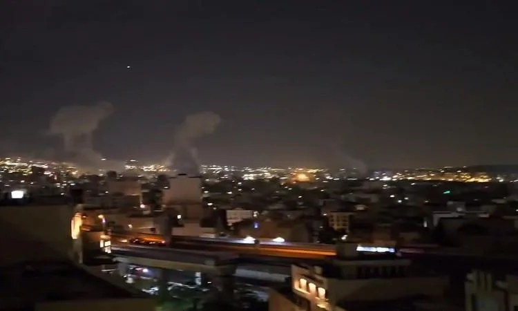 التلفزيون الإيراني يعلن استهداف مقر قيادة الحرس الثوري في طهران التلفزيون الإيراني يعلن استهداف مقر قيادة الحرس الثوري في طهران
