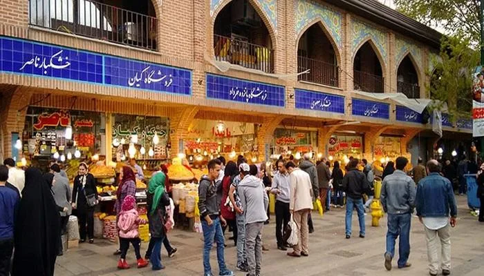 التوترات بين إسرائيل وإيران تؤدي إلى إغلاق أبرز أسواق طهران التوترات بين إسرائيل وإيران تؤدي إلى إغلاق أبرز أسواق طهران